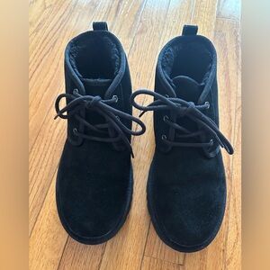 UGG Neumal Black Fleece-Lined Boots Lace up Style